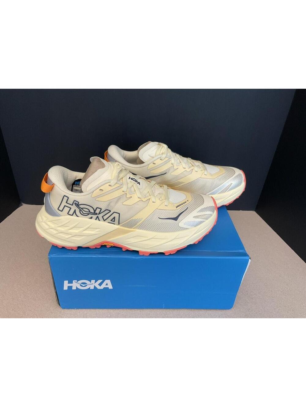 New! Womens Hoka One One Speedgoat 7 Vintage Yellow Trail Running Shoes. Size 7B